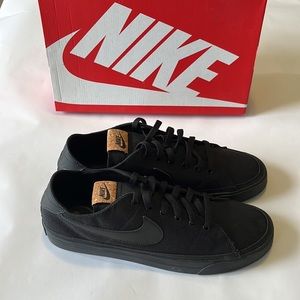 Nike Court Legacy CNVS